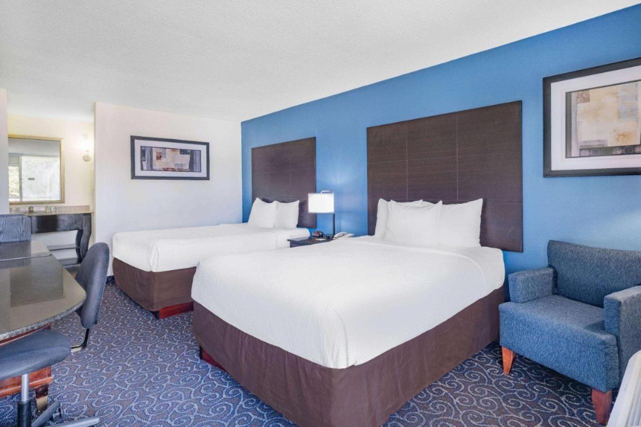 Days Inn And Suites By Wyndham Oxford Dış mekan fotoğraf